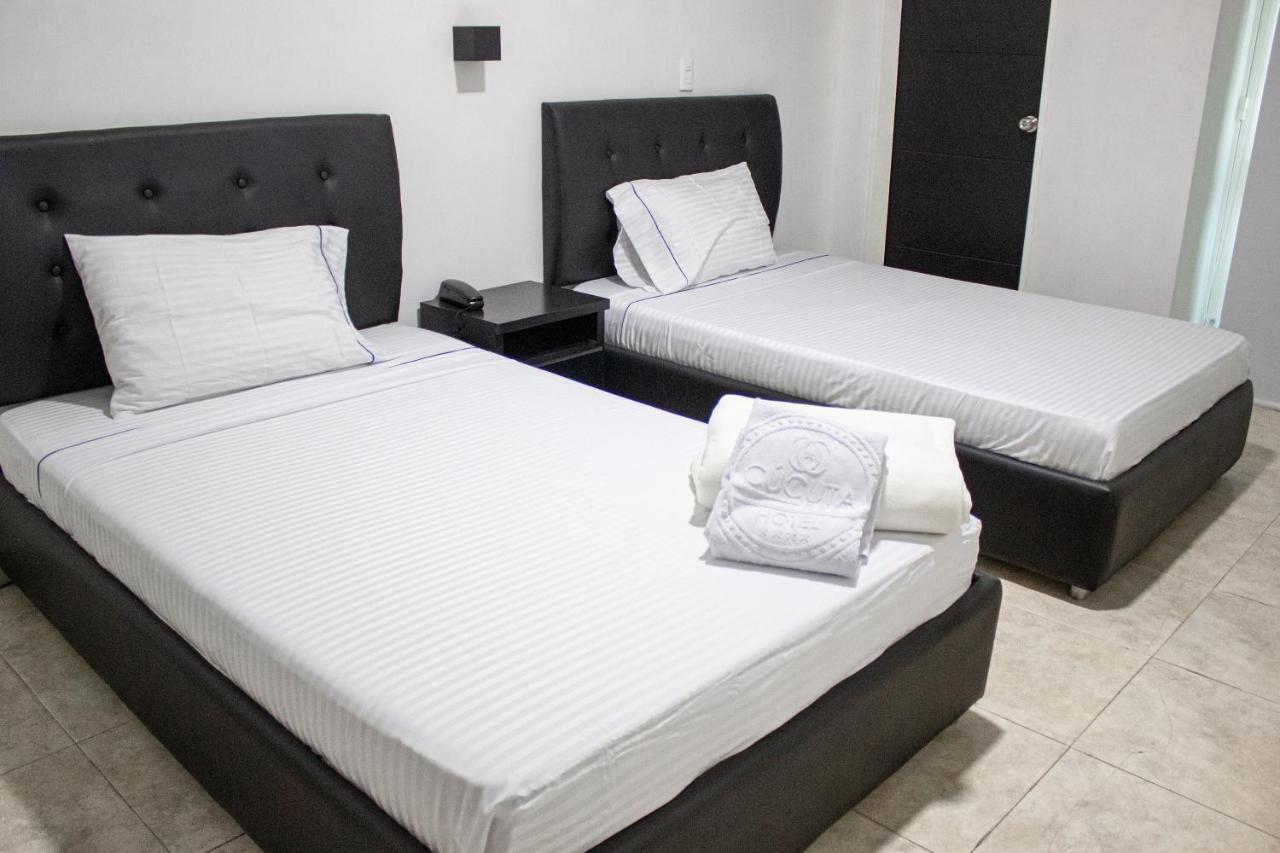 Hotel Fenix Cúcuta Kültér fotó